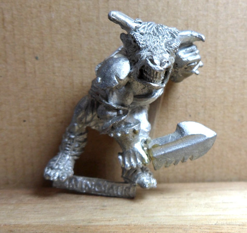 Minotaur beastmen c25 - beastmen, citadel