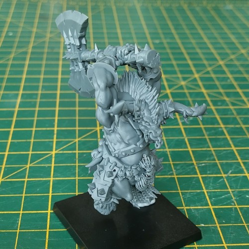 Avatars war minotaur lord - avatars,