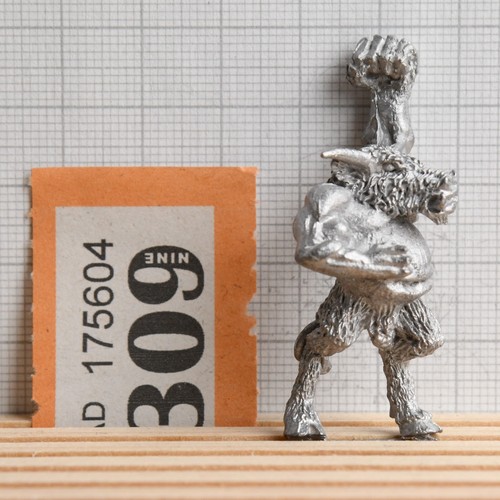 Vintage warhammer c25 minotaur - c25,