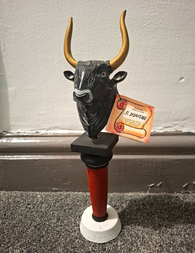 Greek minotaur statuete - minotaur,